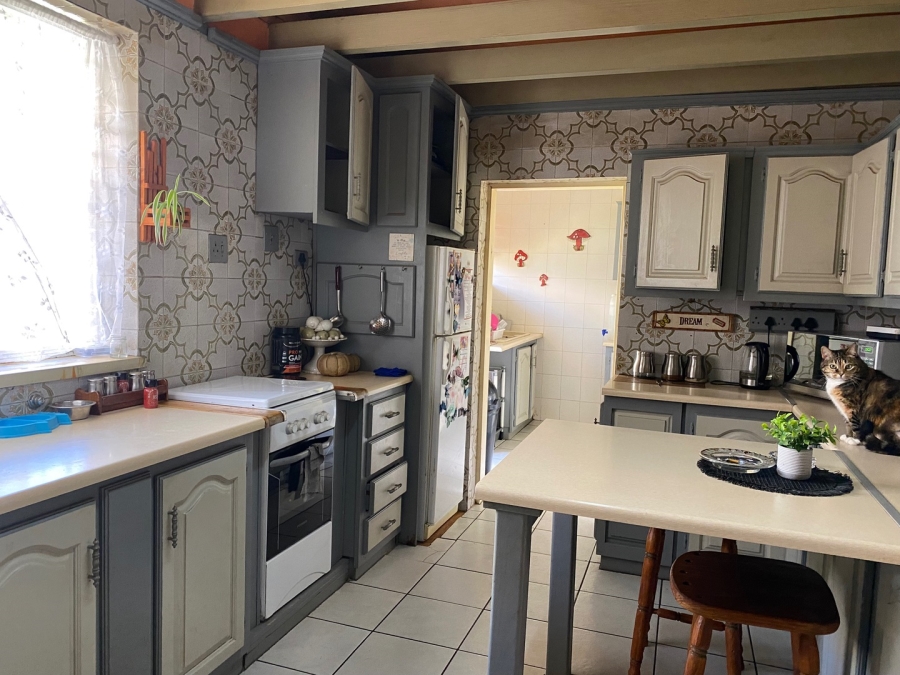  Bedroom Property for Sale in Selection Park Gauteng