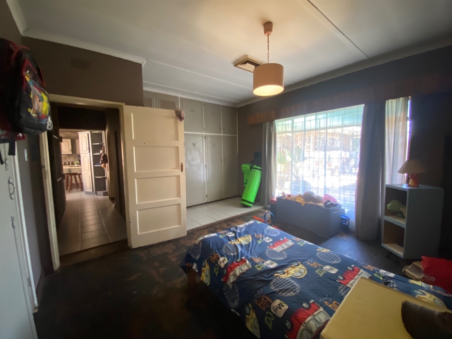  Bedroom Property for Sale in Selection Park Gauteng