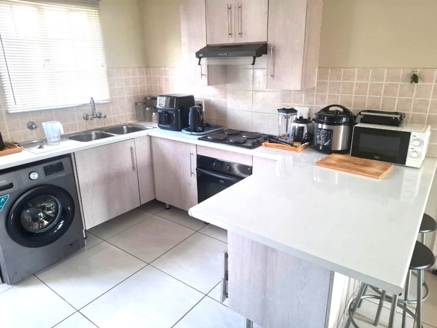 To Let 2 Bedroom Property for Rent in Amandasig Gauteng