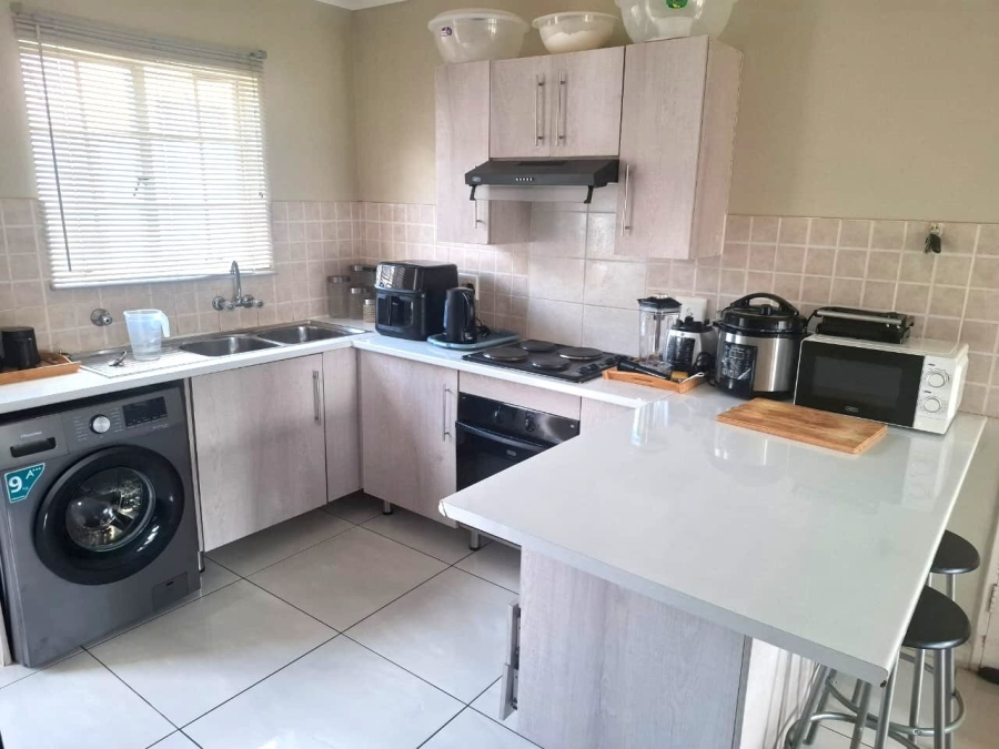 To Let 2 Bedroom Property for Rent in Amandasig Gauteng
