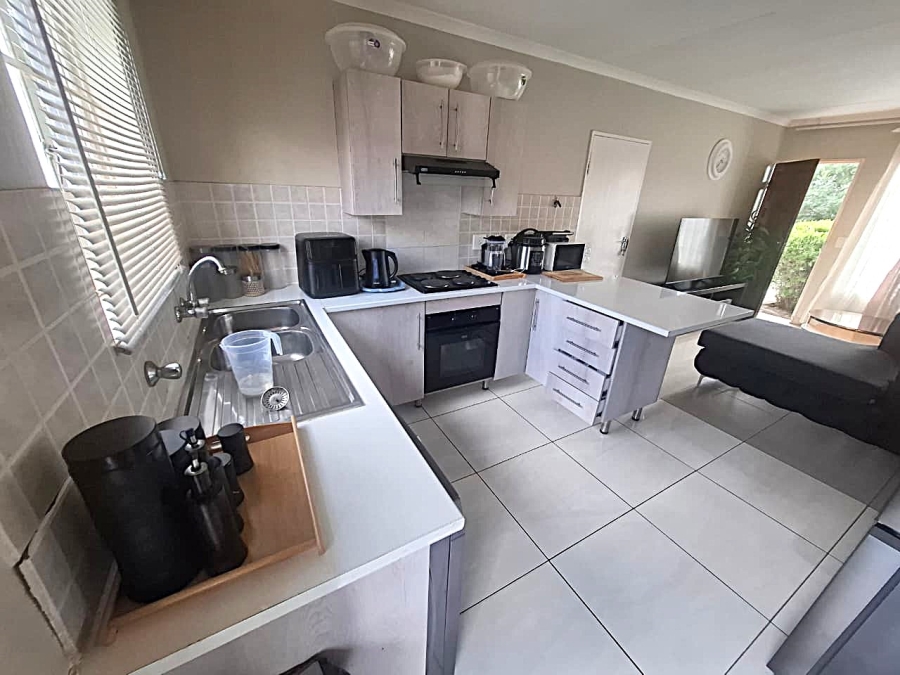 To Let 2 Bedroom Property for Rent in Amandasig Gauteng