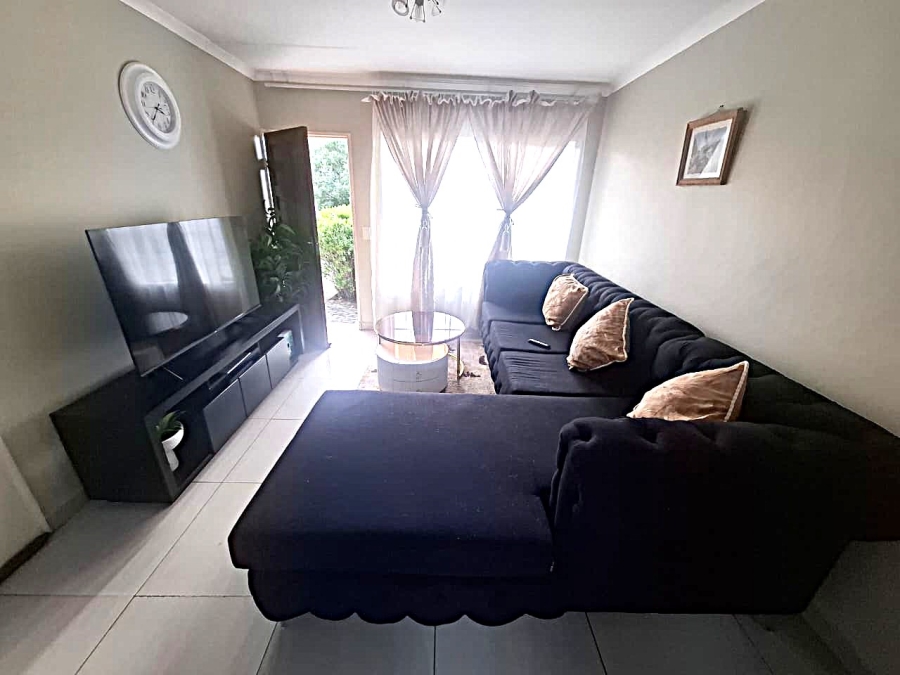 To Let 2 Bedroom Property for Rent in Amandasig Gauteng