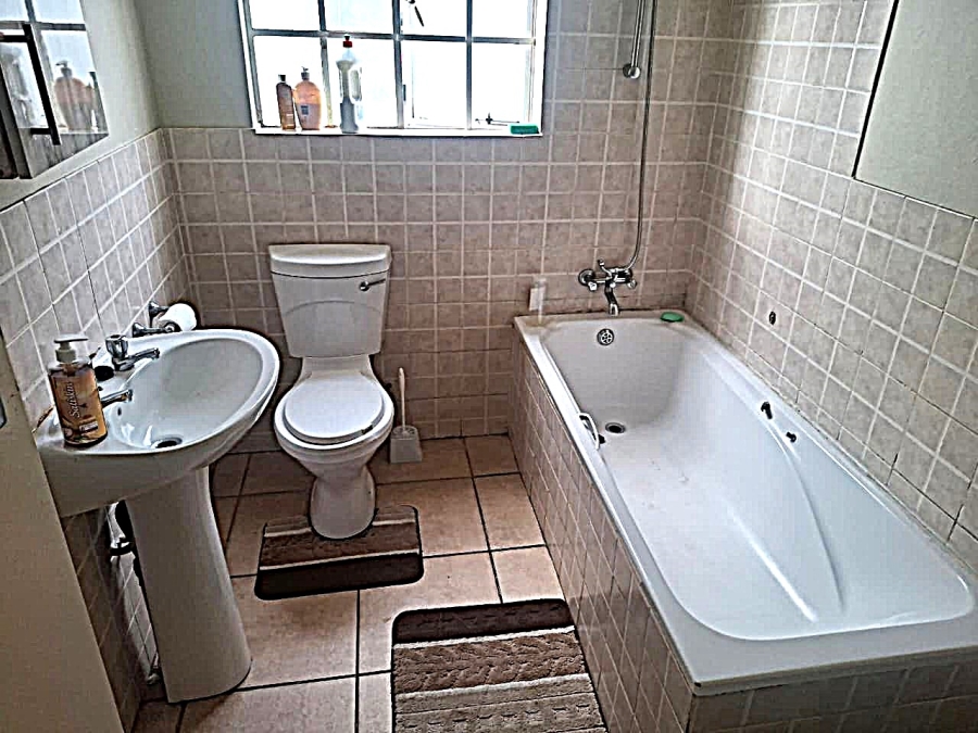 To Let 2 Bedroom Property for Rent in Amandasig Gauteng