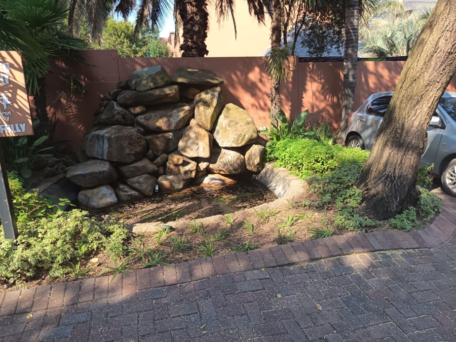 2 Bedroom Property for Sale in Sunninghill Gauteng