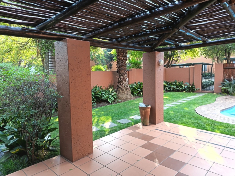 2 Bedroom Property for Sale in Sunninghill Gauteng