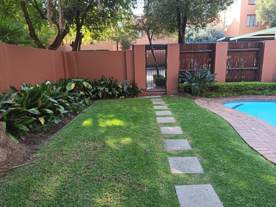 2 Bedroom Property for Sale in Sunninghill Gauteng