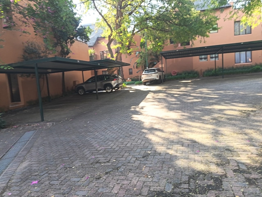 2 Bedroom Property for Sale in Sunninghill Gauteng