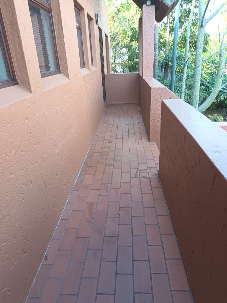 2 Bedroom Property for Sale in Sunninghill Gauteng