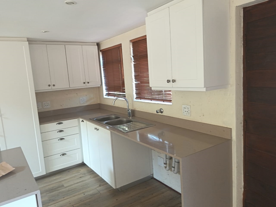 2 Bedroom Property for Sale in Sunninghill Gauteng
