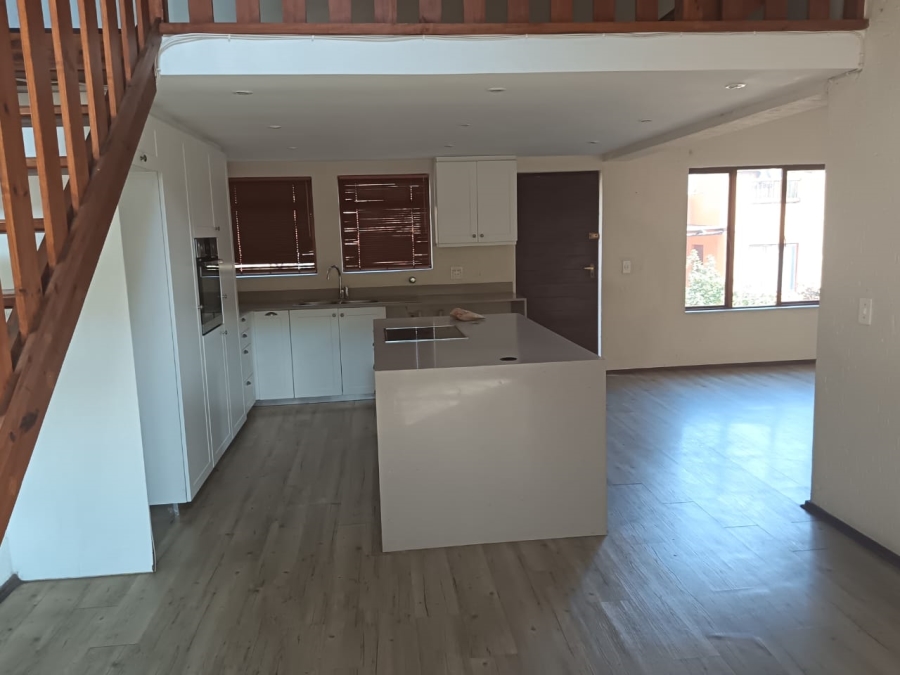 2 Bedroom Property for Sale in Sunninghill Gauteng