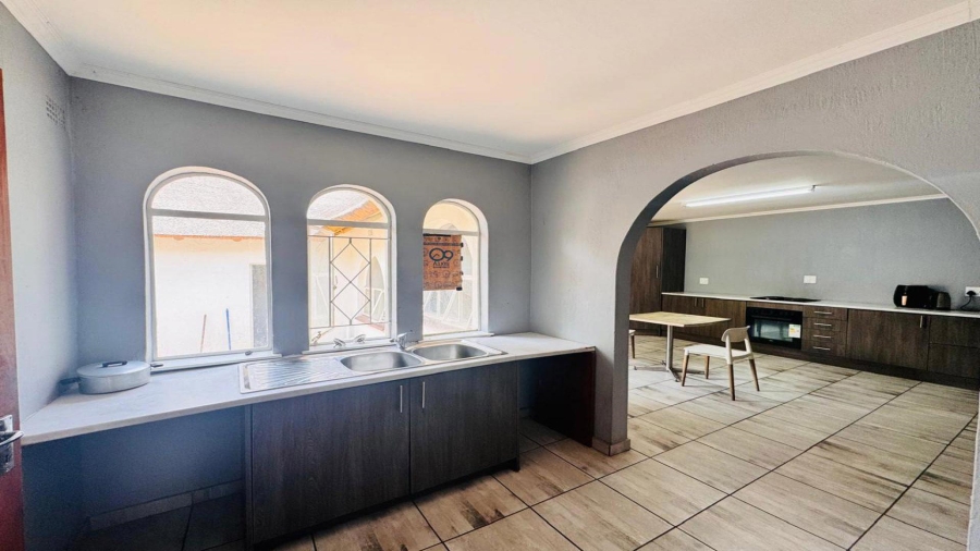 5 Bedroom Property for Sale in President Park Gauteng