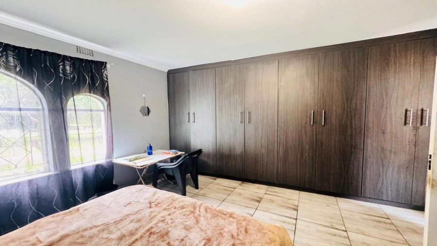 5 Bedroom Property for Sale in President Park Gauteng