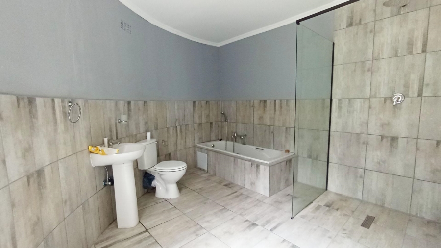 5 Bedroom Property for Sale in President Park Gauteng