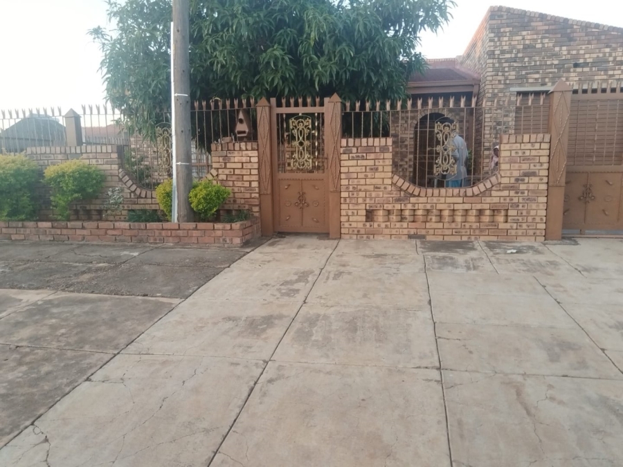 3 Bedroom Property for Sale in Ga-Rankuwa Unit 7 Gauteng
