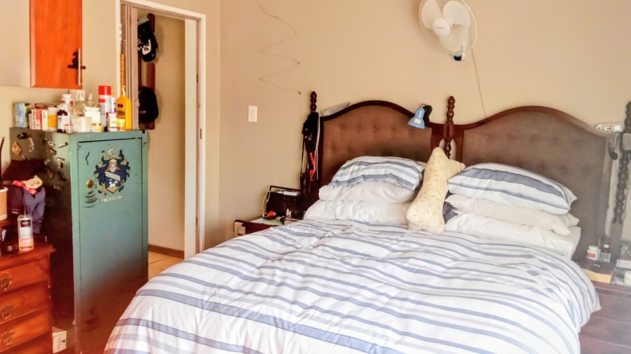  Bedroom Property for Sale in Krugersdorp West Gauteng