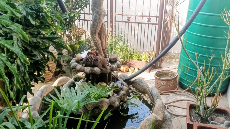  Bedroom Property for Sale in Krugersdorp West Gauteng