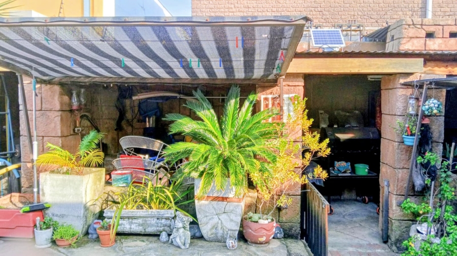  Bedroom Property for Sale in Krugersdorp West Gauteng