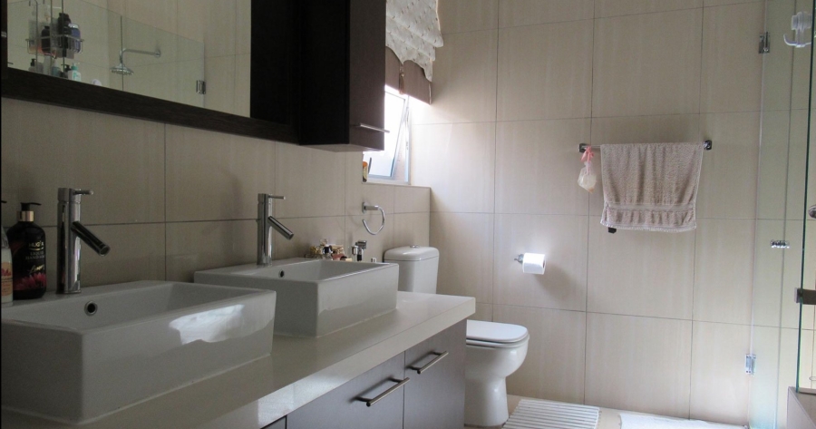 2 Bedroom Property for Sale in Houghton Estate Gauteng
