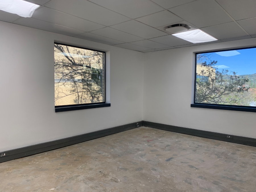 To Let Commercial Property for Rent in Nieuw Muckleneuk Gauteng