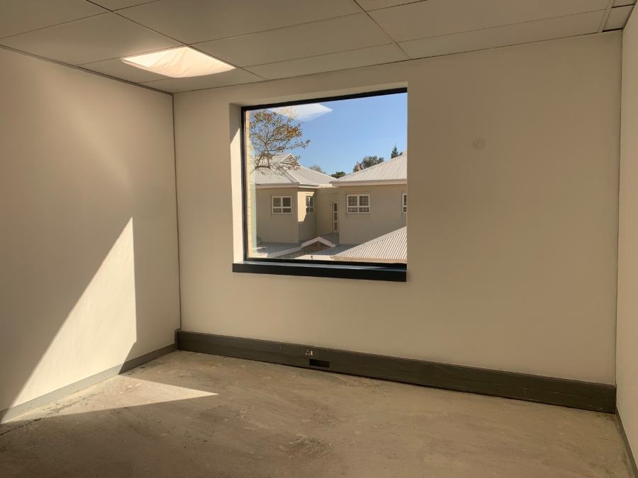 To Let Commercial Property for Rent in Nieuw Muckleneuk Gauteng