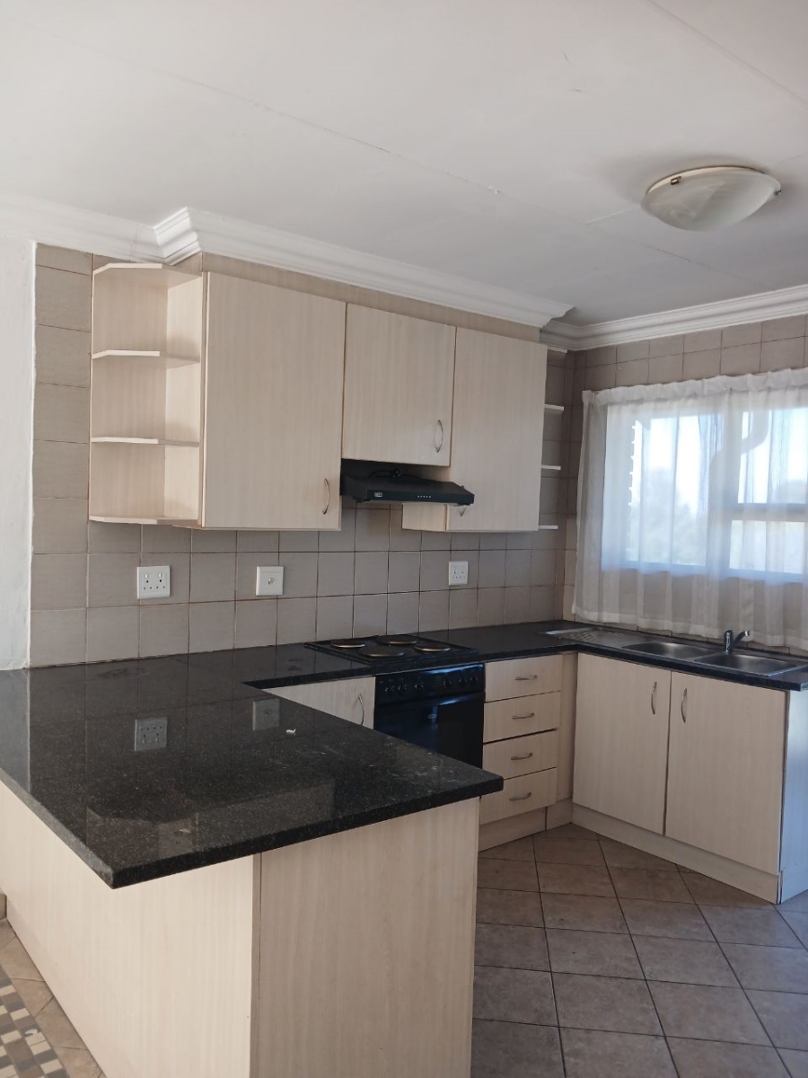 2 Bedroom Property for Sale in Florida Park Gauteng
