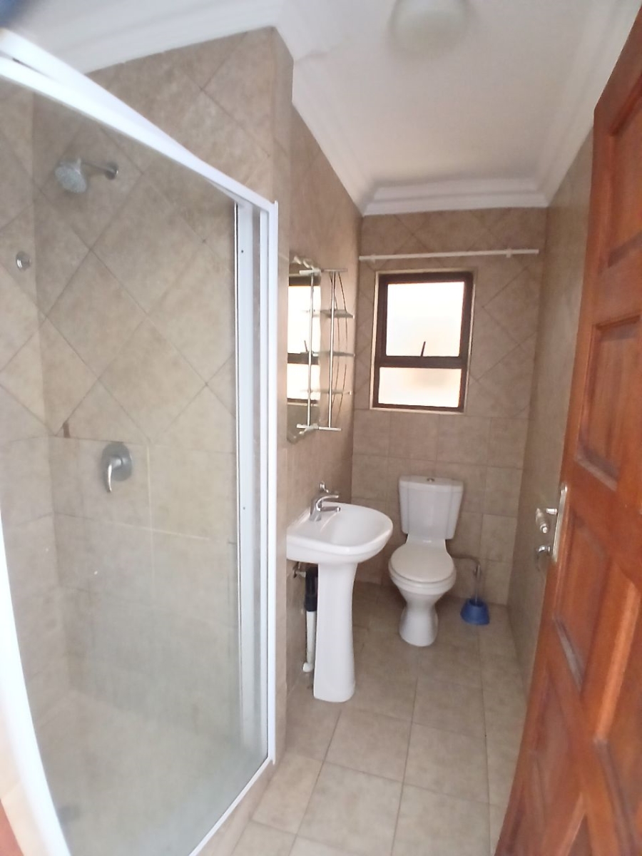 2 Bedroom Property for Sale in Florida Park Gauteng