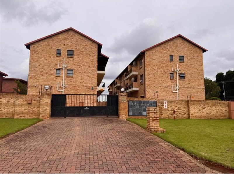 2 Bedroom Property for Sale in Florida Park Gauteng