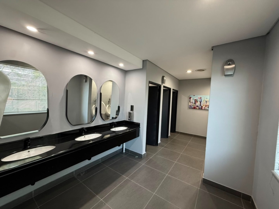  Bedroom Property for Sale in Sandown Gauteng