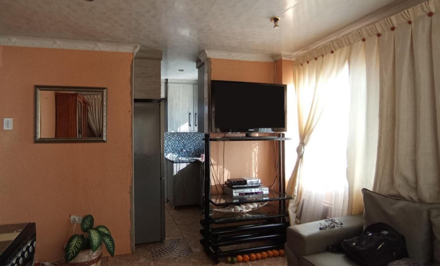 2 Bedroom Property for Sale in Soshanguve FF Gauteng