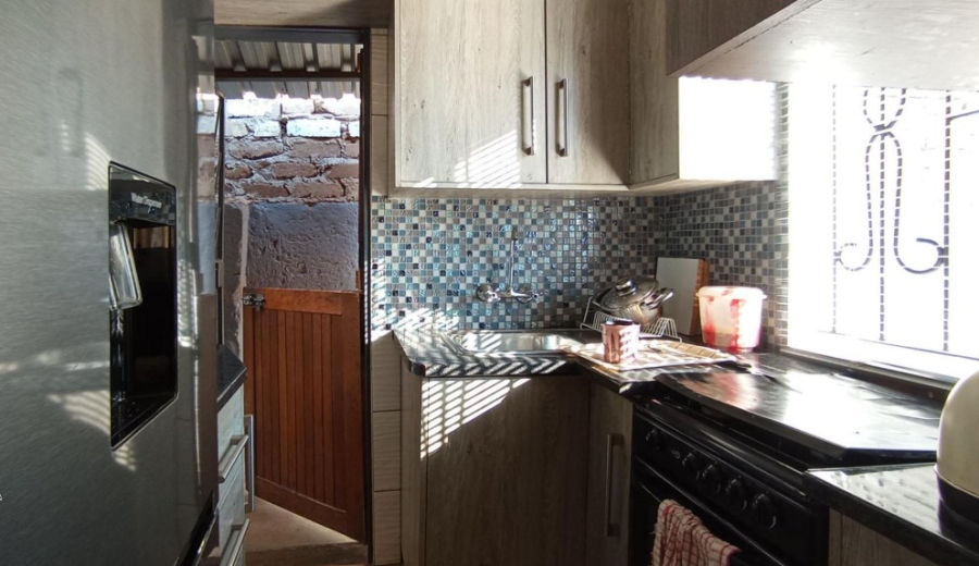 2 Bedroom Property for Sale in Soshanguve FF Gauteng