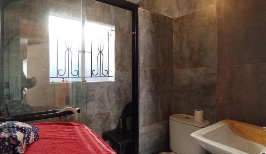 2 Bedroom Property for Sale in Soshanguve FF Gauteng