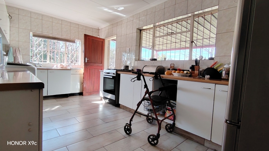  Bedroom Property for Sale in Nelsonia Gauteng