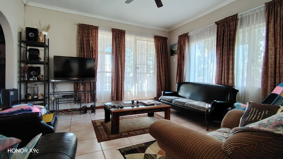  Bedroom Property for Sale in Nelsonia Gauteng