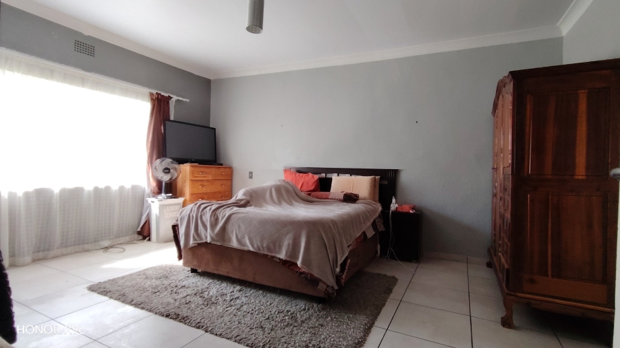  Bedroom Property for Sale in Nelsonia Gauteng