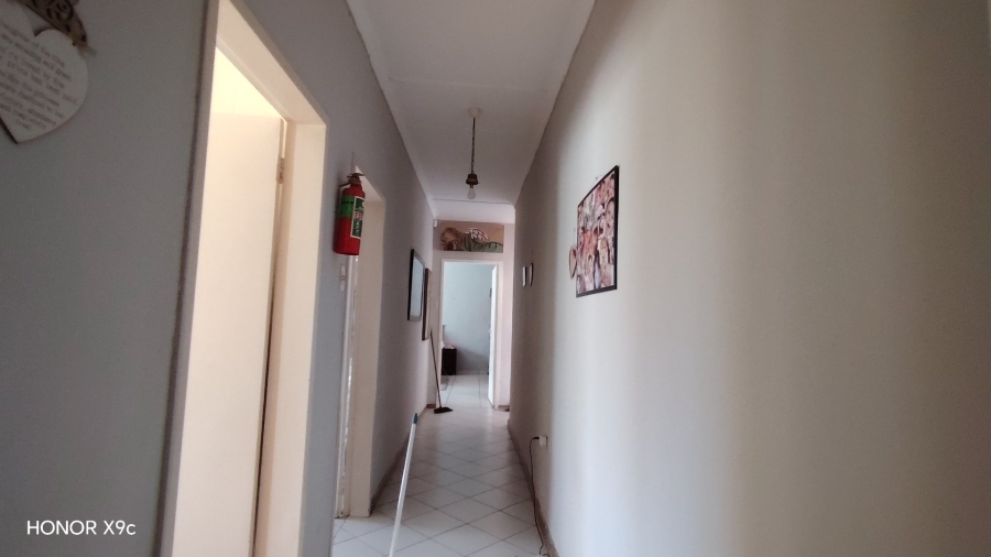  Bedroom Property for Sale in Nelsonia Gauteng