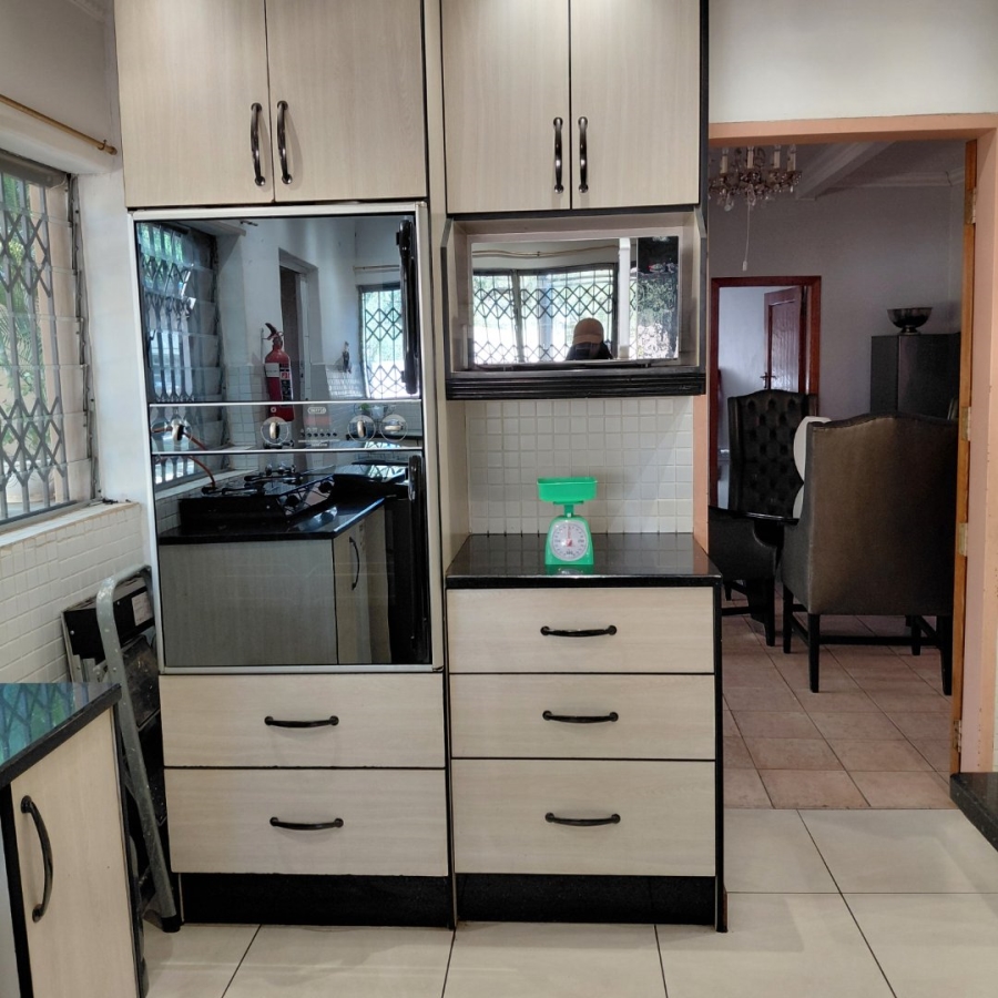 To Let 5 Bedroom Property for Rent in Waterkloof Gauteng