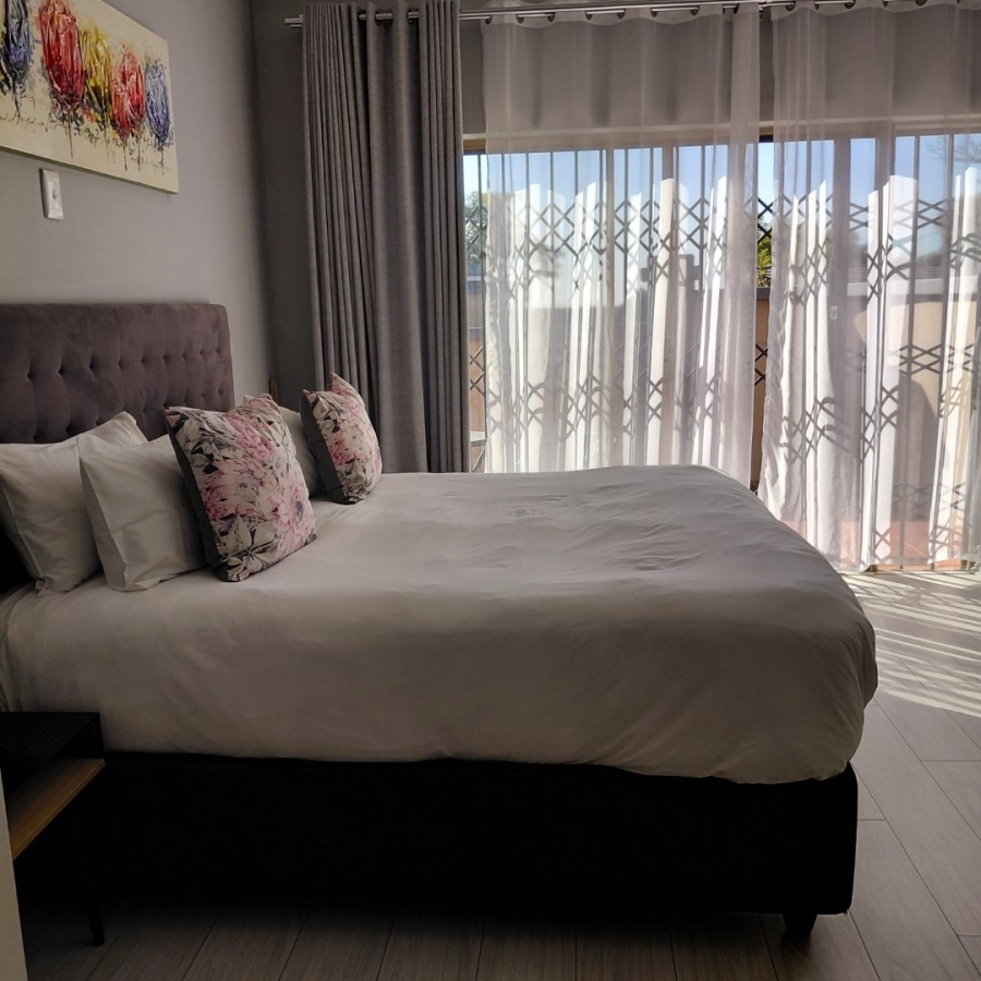 To Let 5 Bedroom Property for Rent in Waterkloof Gauteng