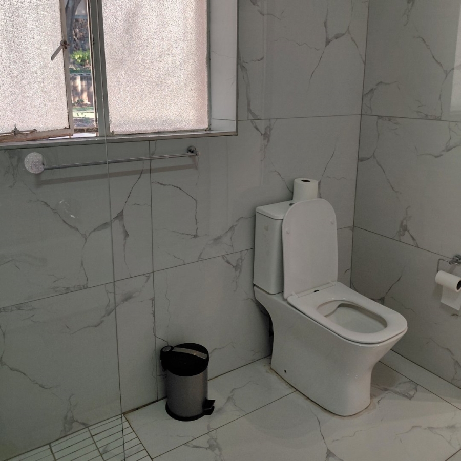 To Let 5 Bedroom Property for Rent in Waterkloof Gauteng