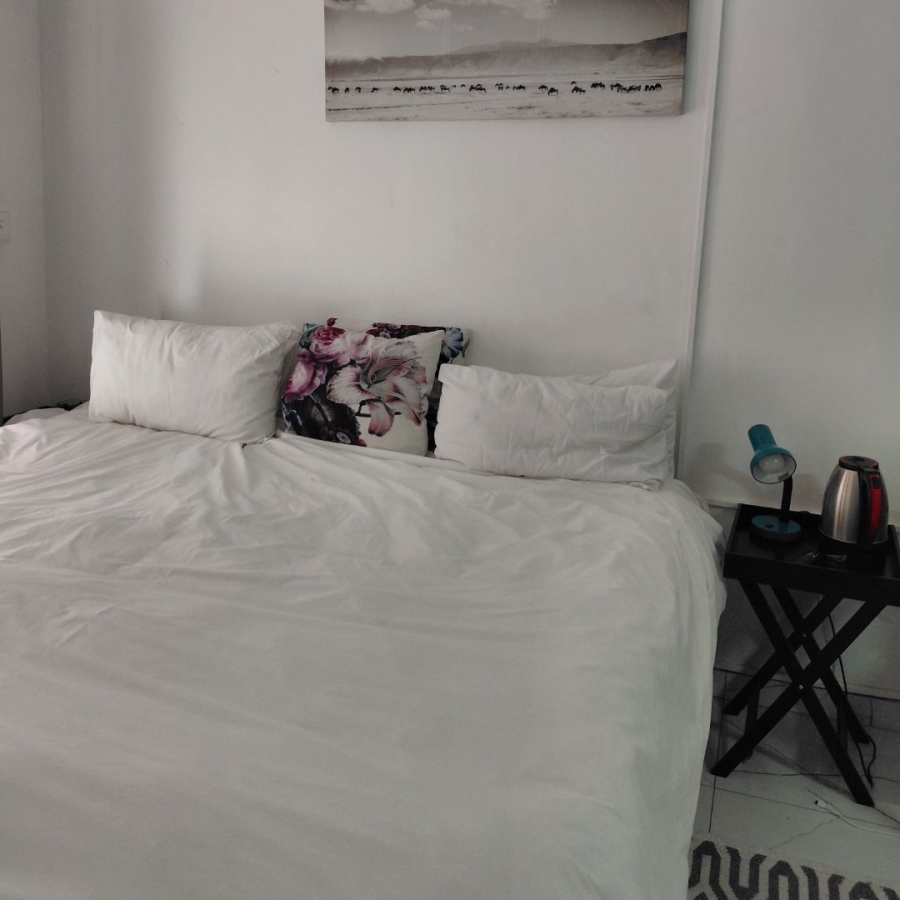To Let 5 Bedroom Property for Rent in Waterkloof Gauteng