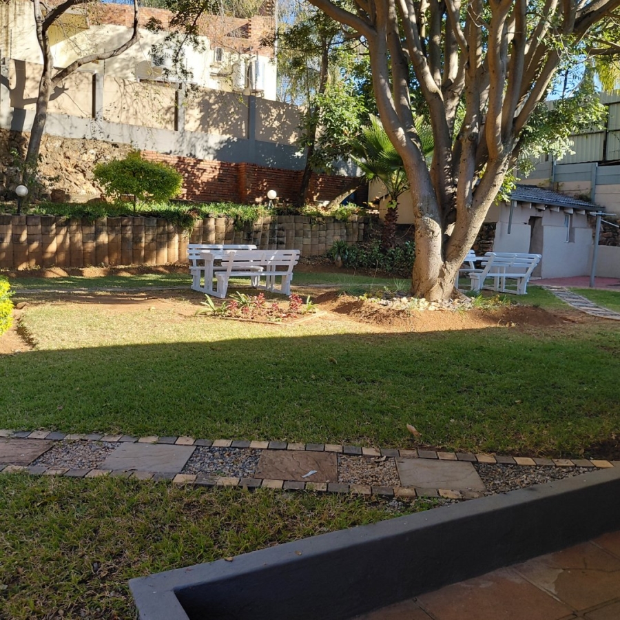 To Let 5 Bedroom Property for Rent in Waterkloof Gauteng