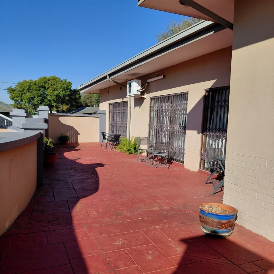 To Let 5 Bedroom Property for Rent in Waterkloof Gauteng