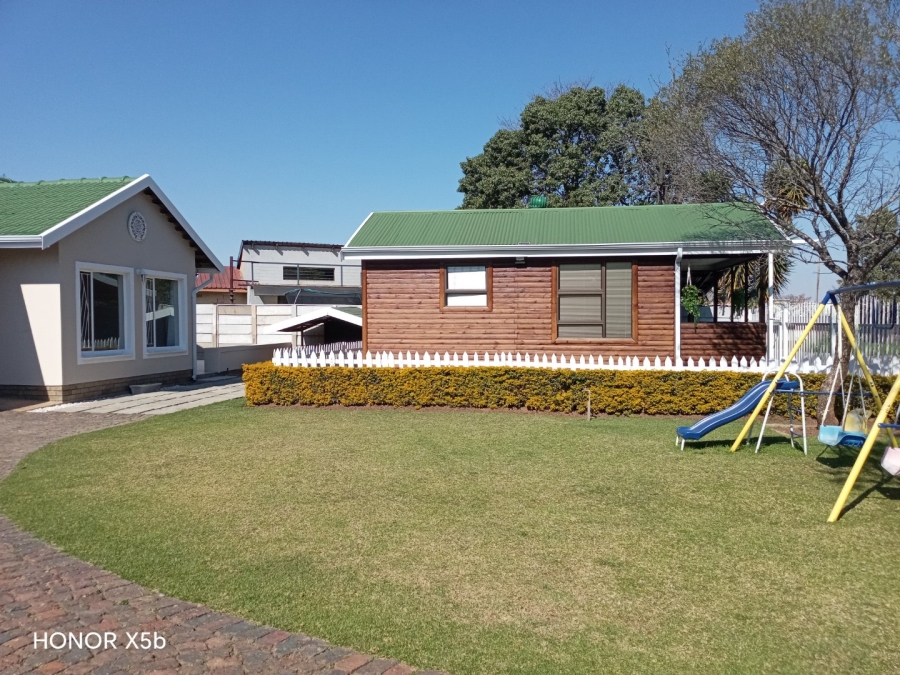 3 Bedroom Property for Sale in Van Dyk Park Gauteng