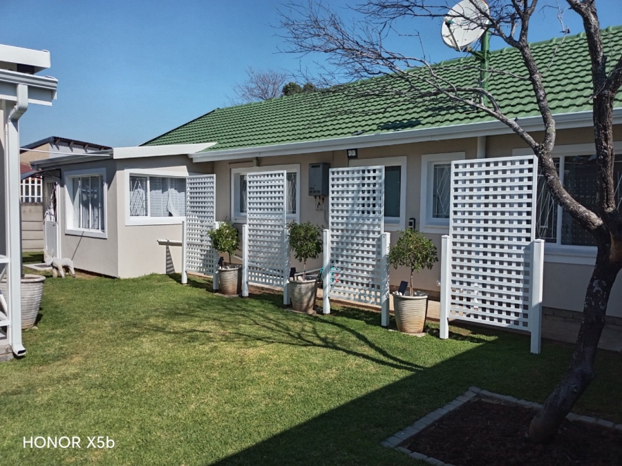 3 Bedroom Property for Sale in Van Dyk Park Gauteng