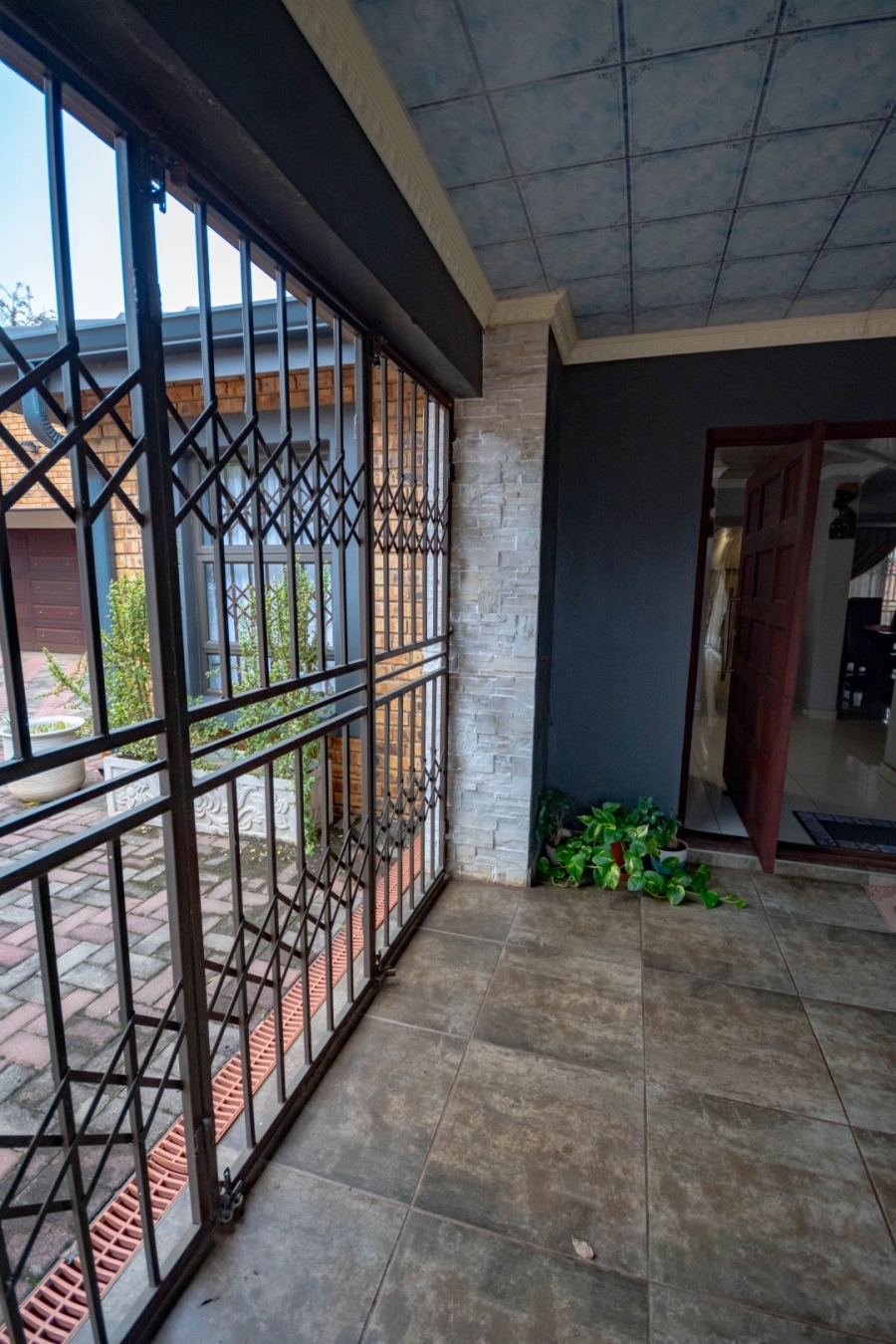 4 Bedroom Property for Sale in Chantelle Gauteng
