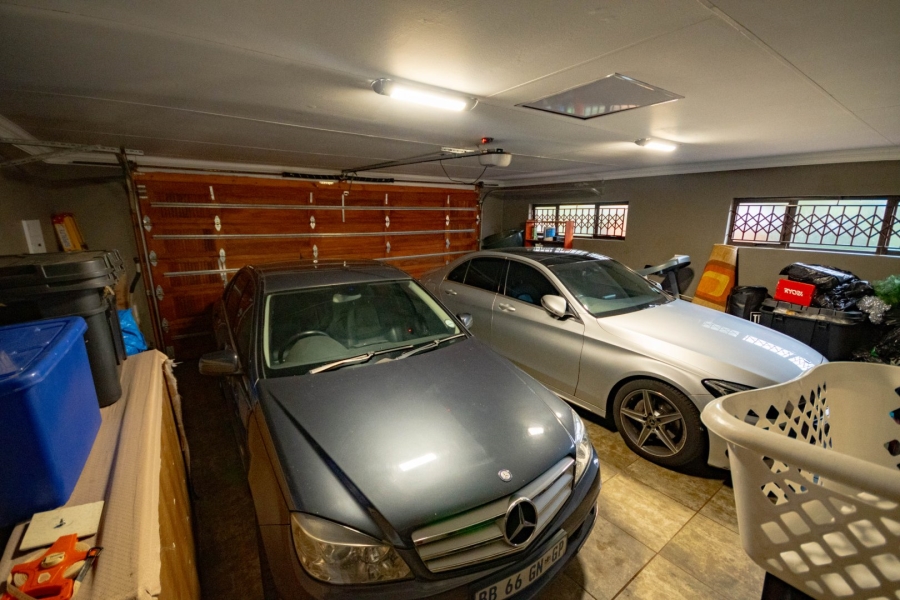 4 Bedroom Property for Sale in Chantelle Gauteng