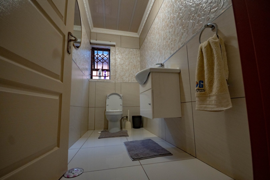 4 Bedroom Property for Sale in Chantelle Gauteng