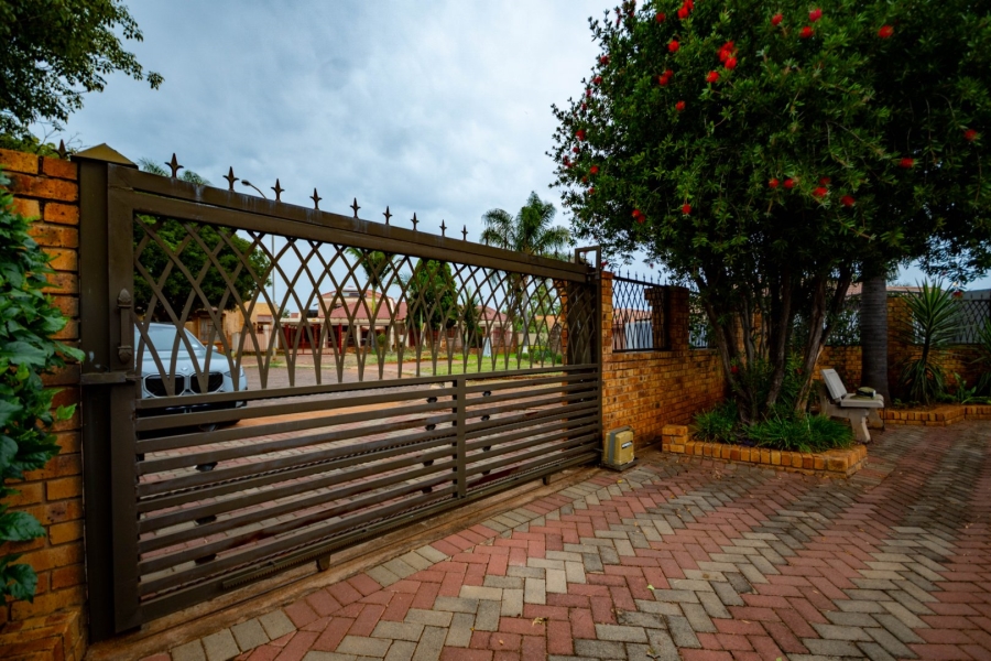 4 Bedroom Property for Sale in Chantelle Gauteng