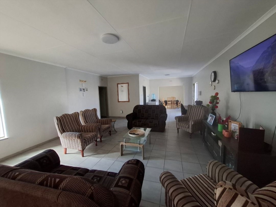7 Bedroom Property for Sale in Elspark Gauteng