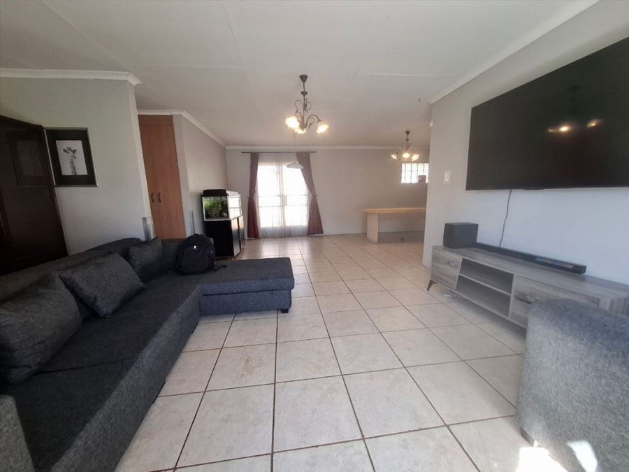 7 Bedroom Property for Sale in Elspark Gauteng