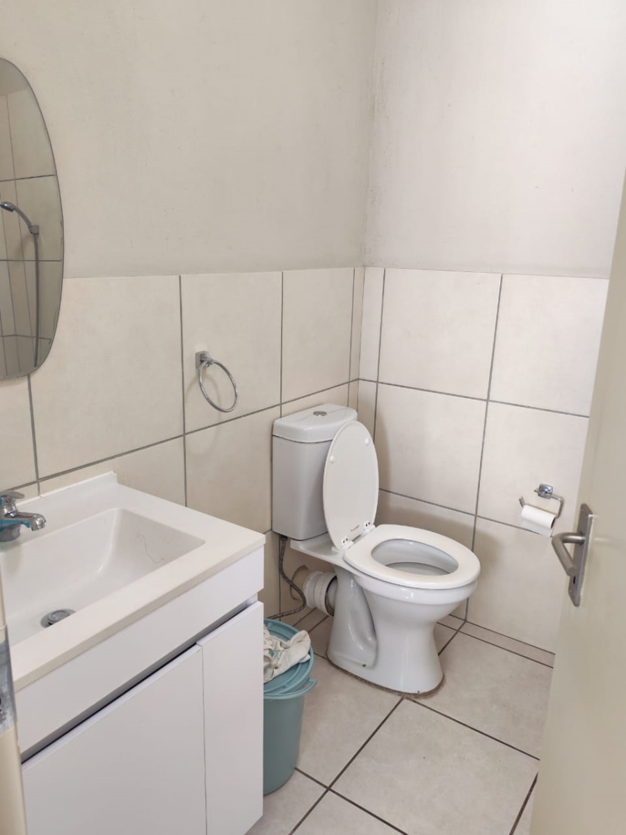 2 Bedroom Property for Sale in Brentwood Park Gauteng